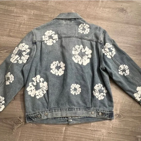 Denim Tears all over Wreath Trucker Jacket Denim Tears all over Wreath Trucker Jacket